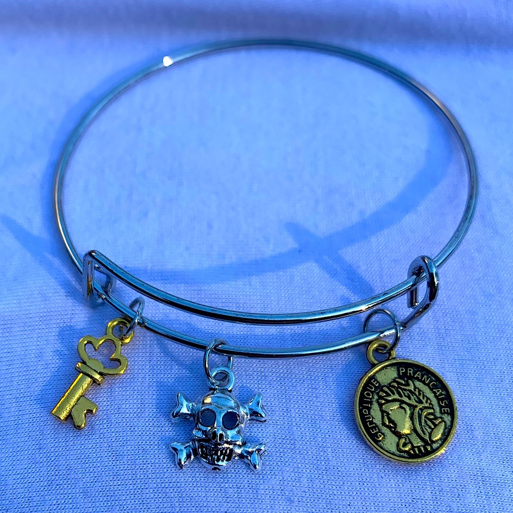 Brand New! Handmade! Adjustable Charm Bangle Bracelet!